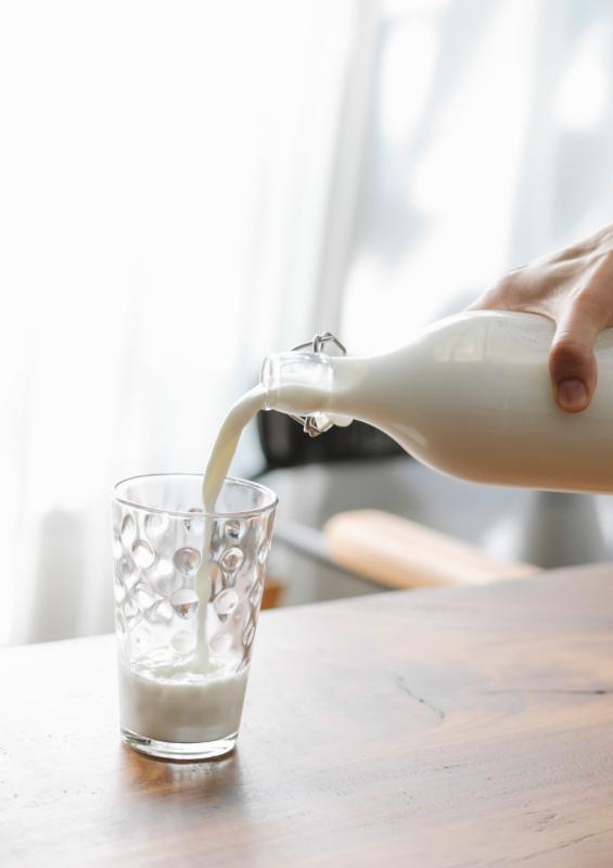 Preço do leite pago ao produtor bate recorde em junho