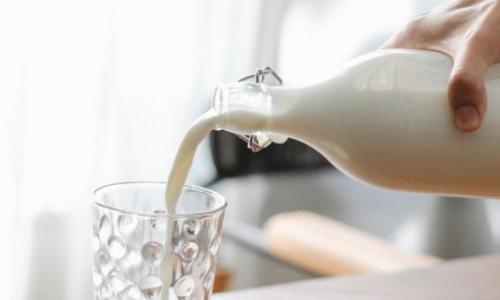 Preço do leite pago ao produtor bate recorde em junho